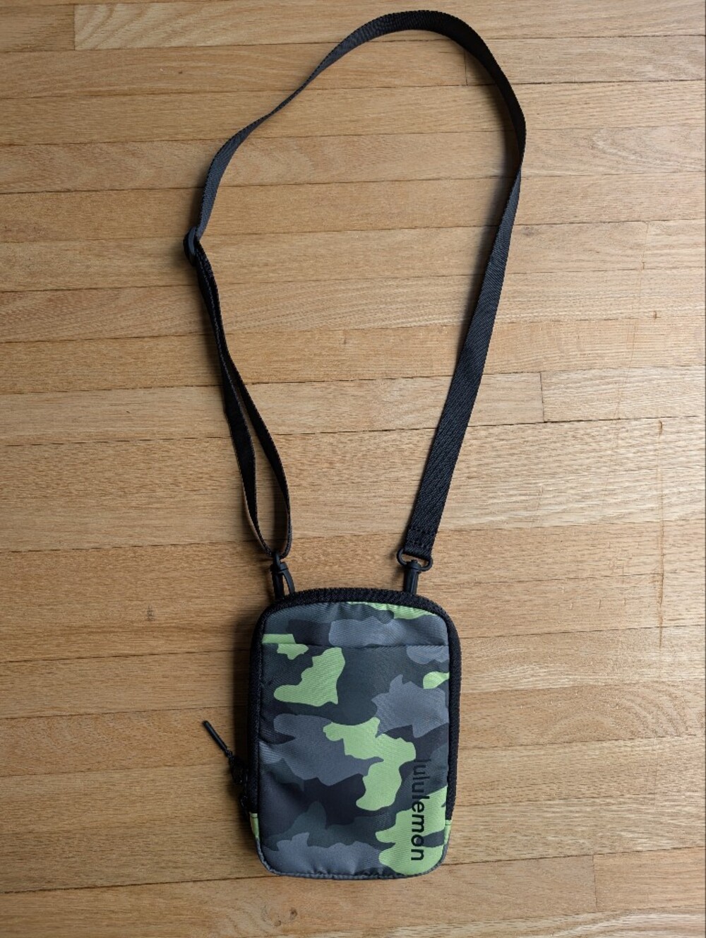 Lululemon Easy Access Crossbody Bag 1.5L - Heritage 365 Camo Green